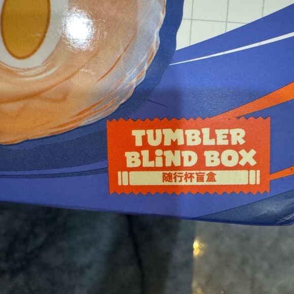 Pop Mart TUMBLER -The Monsters Wacky Mart Series -BLOND BOX - Picture 5 of 5